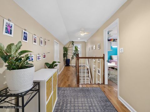 Tiny photo for 918 S Cambridge Avenue, Elmhurst, IL 60126 (MLS # 12572942)