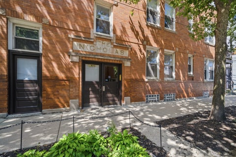 Photo of 1800 W Superior Street #1N, Chicago, IL 60622 (MLS # 12739210)