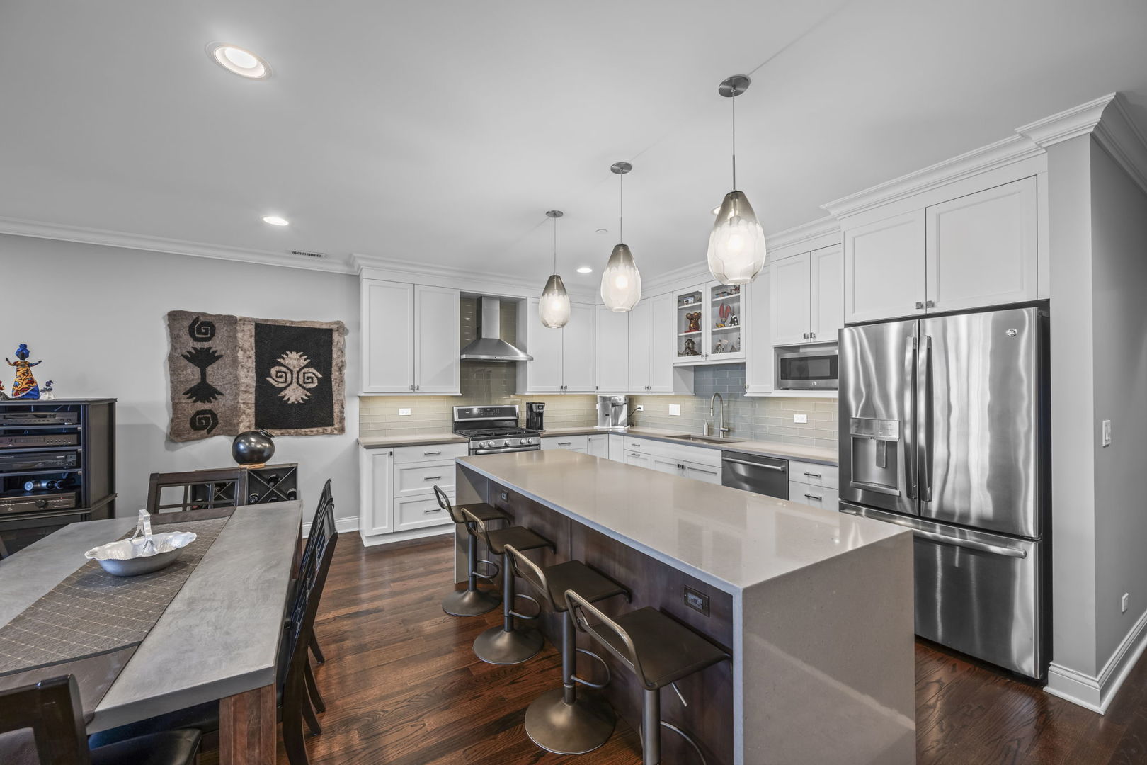 20 S Fairview Avenue 3S