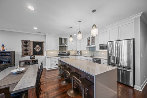 Tiny photo for 20 S Fairview Avenue #3S, Park Ridge, IL 60068 (MLS # 12625793)