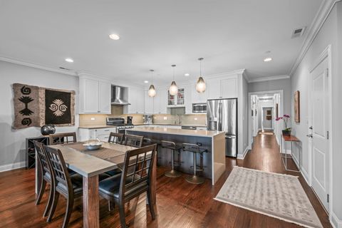 Tiny photo for 20 S Fairview Avenue #3S, Park Ridge, IL 60068 (MLS # 12625793)