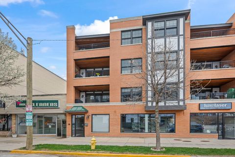 Tiny photo for 20 S Fairview Avenue #3S, Park Ridge, IL 60068 (MLS # 12625793)