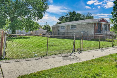 Tiny photo for 9521 S La Salle Street, Chicago, IL 60628 (MLS # 12481781)