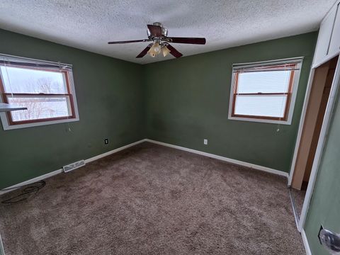Tiny photo for 1500 9th Street NW, Clinton, IA 52732 (MLS # 12575292)