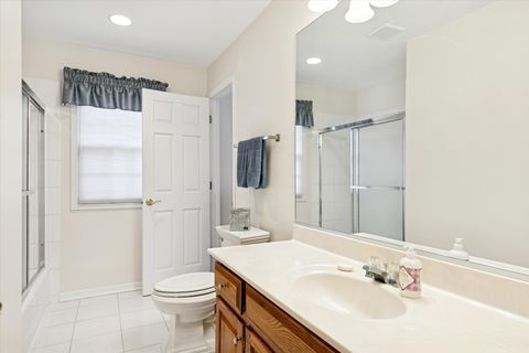 Tiny photo for 406 S Poplar Avenue, Elmhurst, IL 60126 (MLS # 12567635)