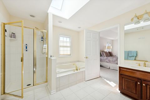 Tiny photo for 406 S Poplar Avenue, Elmhurst, IL 60126 (MLS # 12567635)