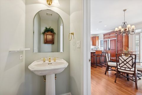 Tiny photo for 406 S Poplar Avenue, Elmhurst, IL 60126 (MLS # 12567635)