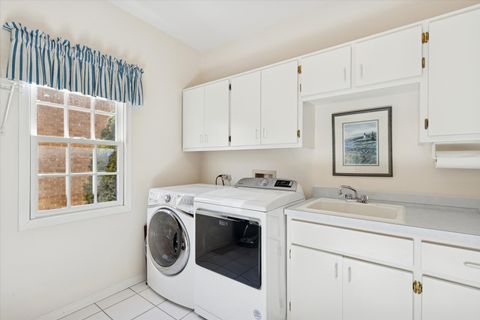 Tiny photo for 406 S Poplar Avenue, Elmhurst, IL 60126 (MLS # 12567635)