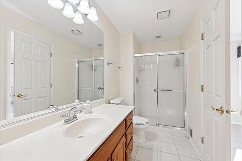 Tiny photo for 406 S Poplar Avenue, Elmhurst, IL 60126 (MLS # 12567635)