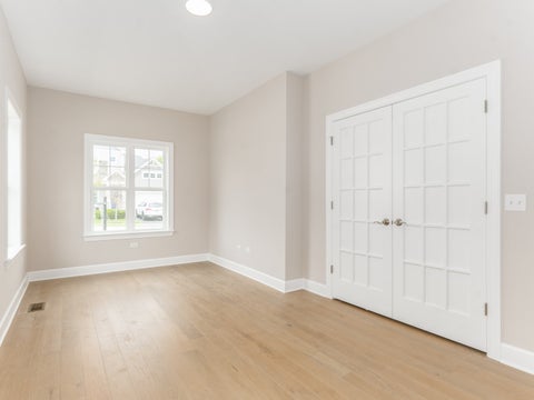 Tiny photo for 1431 Somerset Place, Barrington, IL 60010 (MLS # 12643949)