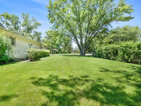 Tiny photo for 15 E Leon Lane, Prospect Heights, IL 60070 (MLS # 12697515)