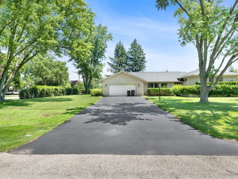 Tiny photo for 15 E Leon Lane, Prospect Heights, IL 60070 (MLS # 12697515)