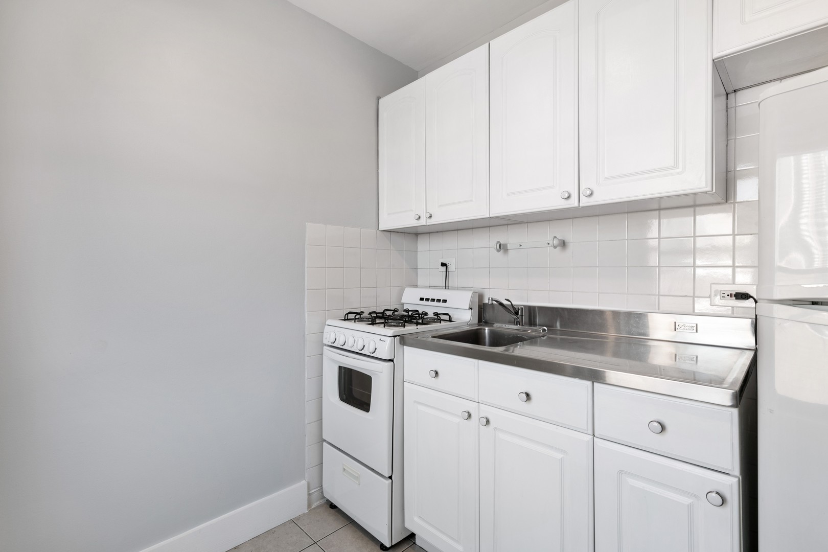 5858 N Sheridan Road 805