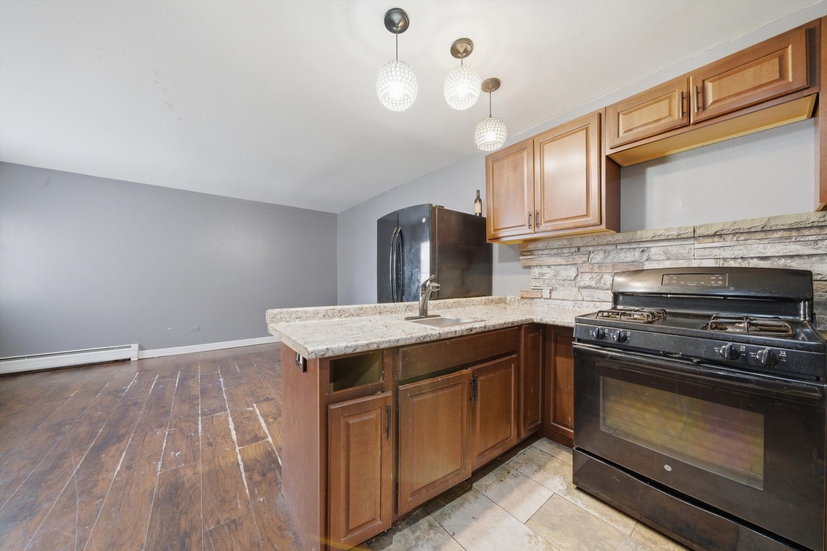 7854 S South Shore Drive 306