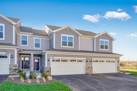 Photo of 357 Red Oak Circle, Volo, IL 60020 (MLS # 12486838)