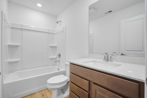 Tiny photo for 357 Red Oak Circle, Volo, IL 60020 (MLS # 12486838)