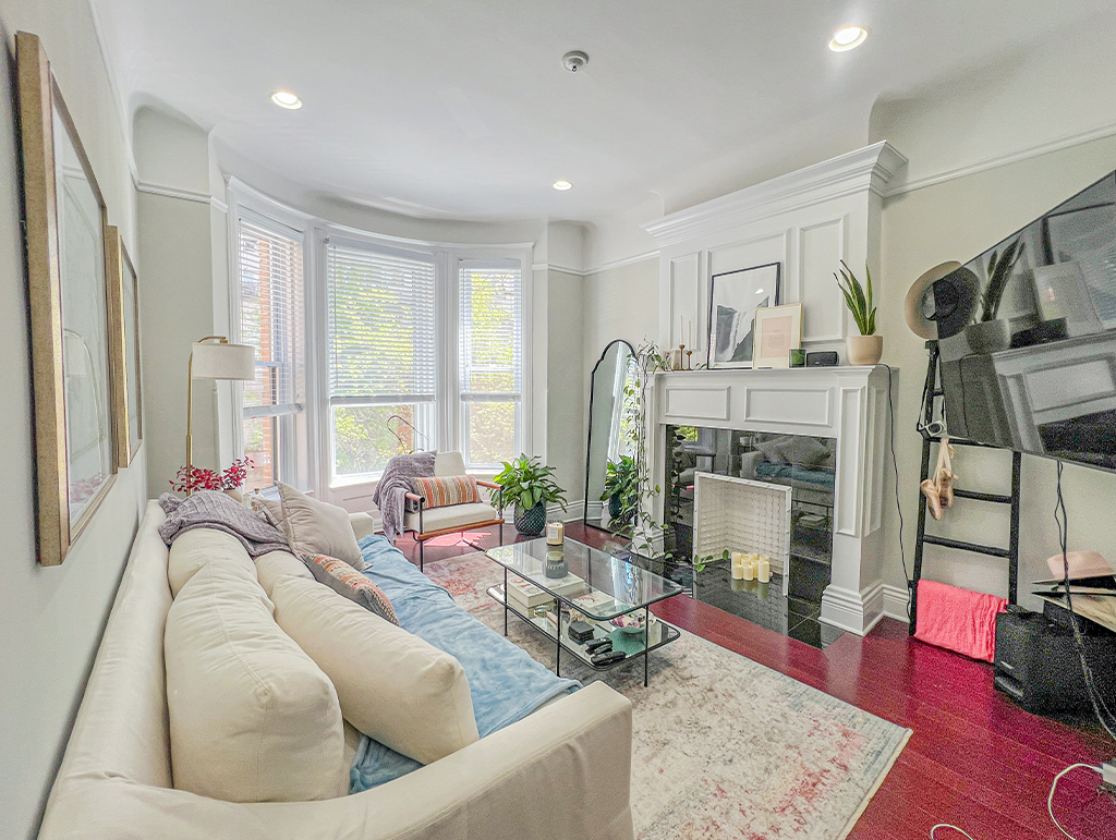 10 W Chestnut Street