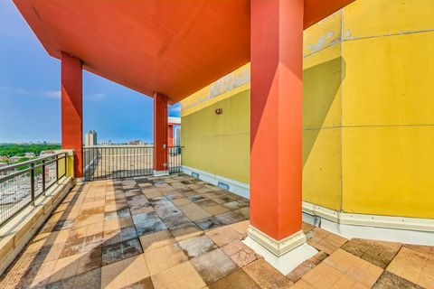 Tiny photo for 1122 W Catalpa Avenue #808, Chicago, IL 60640 (MLS # 12531302)