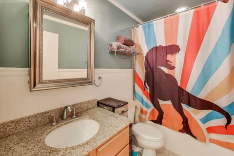 Tiny photo for 1122 W Catalpa Avenue #808, Chicago, IL 60640 (MLS # 12531302)