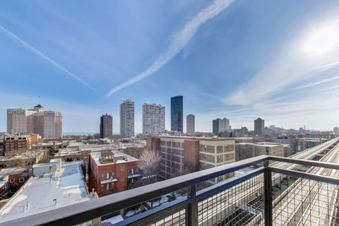 Tiny photo for 1122 W Catalpa Avenue #808, Chicago, IL 60640 (MLS # 12531302)
