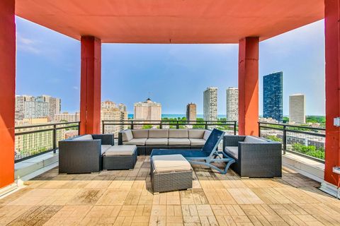 Tiny photo for 1122 W Catalpa Avenue #808, Chicago, IL 60640 (MLS # 12531302)