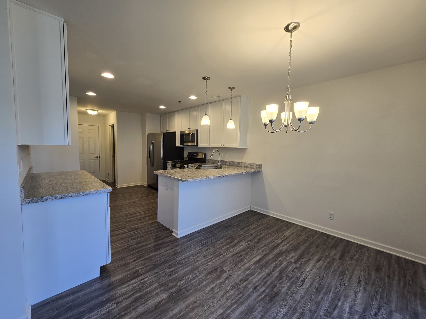 7106 Country Club Hills Drive