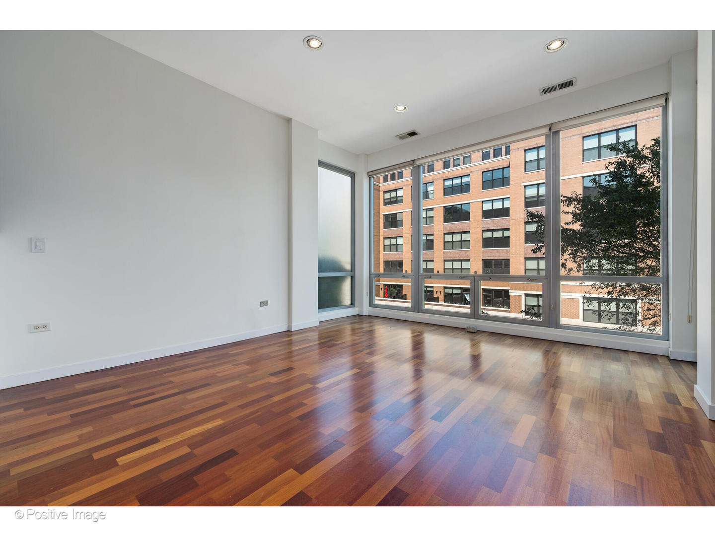 3920 N Sheridan Road 309