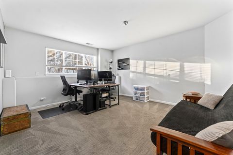 Tiny photo for 974 Mayfair Court, Elk Grove Village, IL 60007 (MLS # 12553795)