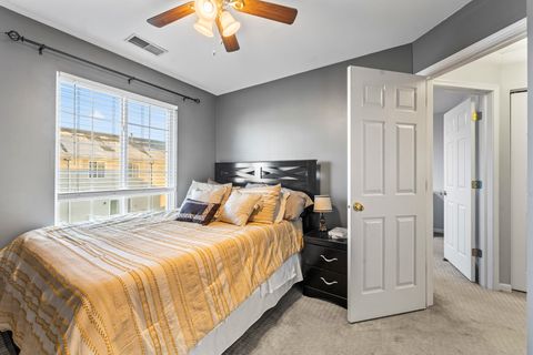 Tiny photo for 974 Mayfair Court, Elk Grove Village, IL 60007 (MLS # 12553795)