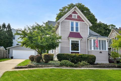 Tiny photo for 113 S 4th Street, St. Charles, IL 60174 (MLS # 12480380)
