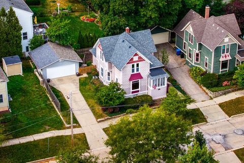 Tiny photo for 113 S 4th Street, St. Charles, IL 60174 (MLS # 12480380)