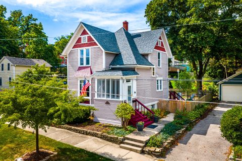 Tiny photo for 113 S 4th Street, St. Charles, IL 60174 (MLS # 12480380)