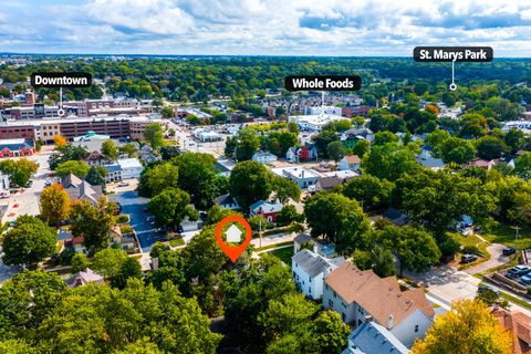 Tiny photo for 113 S 4th Street, St. Charles, IL 60174 (MLS # 12480380)