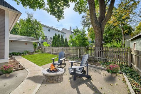Tiny photo for 113 S 4th Street, St. Charles, IL 60174 (MLS # 12480380)