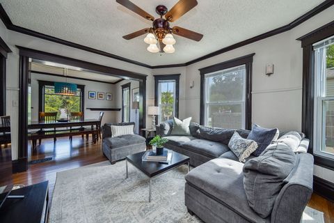 Tiny photo for 113 S 4th Street, St. Charles, IL 60174 (MLS # 12480380)
