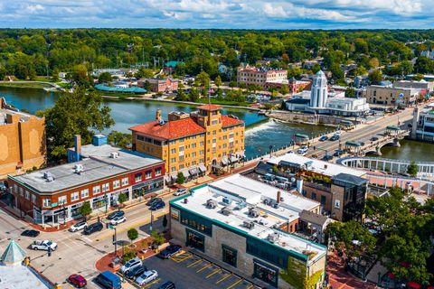 Tiny photo for 113 S 4th Street, St. Charles, IL 60174 (MLS # 12480380)