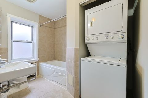 Tiny photo for 149 Callan Avenue #3E, Evanston, IL 60202 (MLS # 12596046)