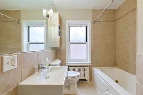 Tiny photo for 149 Callan Avenue #3E, Evanston, IL 60202 (MLS # 12596046)
