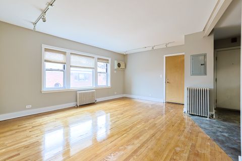 Tiny photo for 149 Callan Avenue #3E, Evanston, IL 60202 (MLS # 12596046)