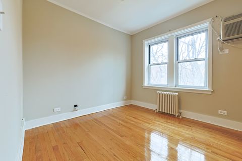 Tiny photo for 149 Callan Avenue #3E, Evanston, IL 60202 (MLS # 12596046)