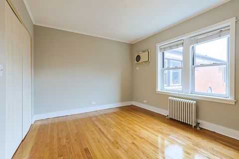 Tiny photo for 149 Callan Avenue #3E, Evanston, IL 60202 (MLS # 12596046)