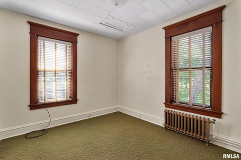 Tiny photo for 5418 CHAPEL HILL Road, Davenport, IA 52802 (MLS # 12557897)