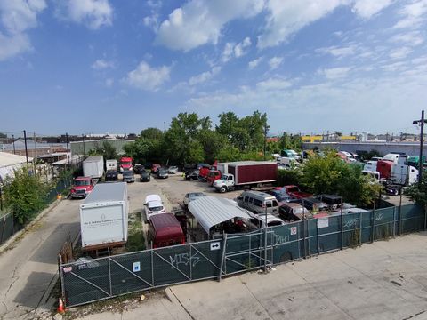 2880 W 48th Place Chicago IL 60632