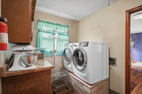 Tiny photo for 1304 Adams Street, Urbana, IL 61802 (MLS # 12693266)