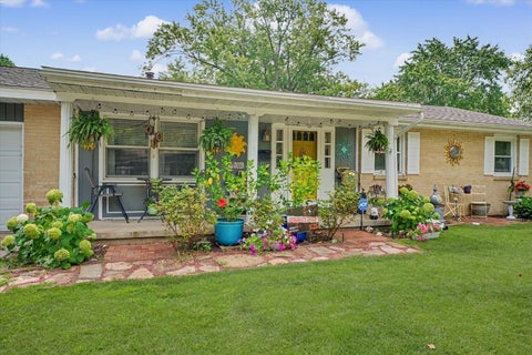 Tiny photo for 1304 Adams Street, Urbana, IL 61802 (MLS # 12693266)