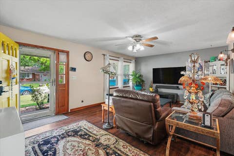 Tiny photo for 1304 Adams Street, Urbana, IL 61802 (MLS # 12693266)