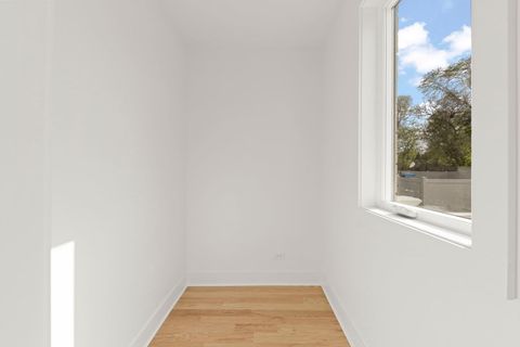 Tiny photo for 118 N President Street, Wheaton, IL 60187 (MLS # 12713461)