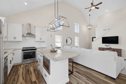 Tiny photo for 513 Sudbury Circle, Oswego, IL 60543 (MLS # 12715222)