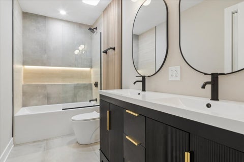 Tiny photo for 1075 Lancaster Court, Hoffman Estates, IL 60169 (MLS # 12775890)