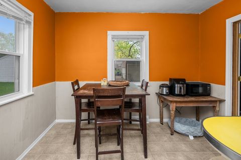 Tiny photo for 3433 FILLMORE Street, Davenport, IA 52806 (MLS # 12630970)